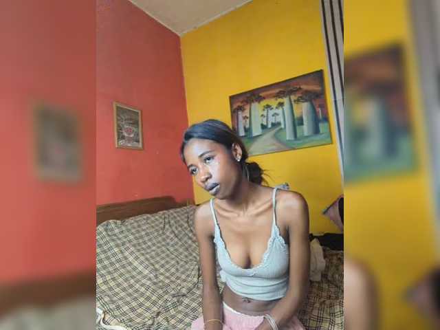 Nathascha live cam on BongaCams