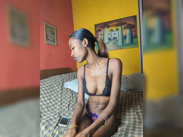 Nathascha live cam on BongaCams