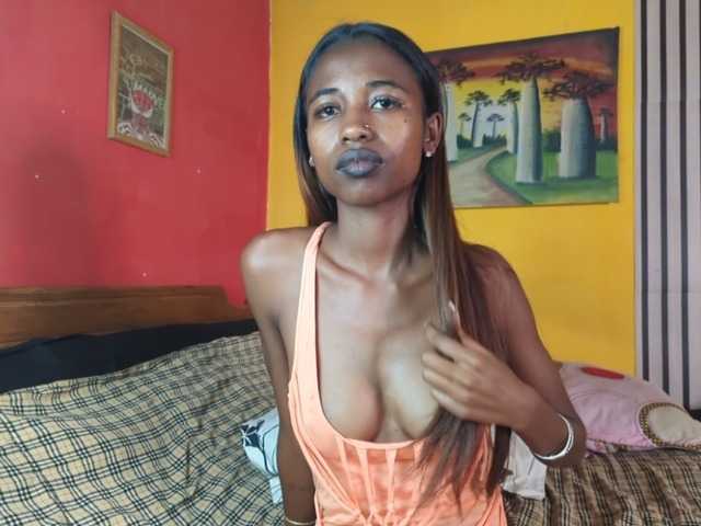 Nathascha live cam on BongaCams