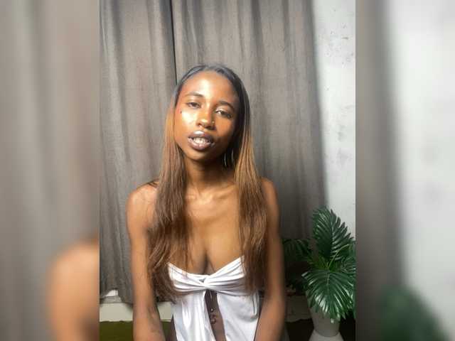 Nathascha live cam on BongaCams