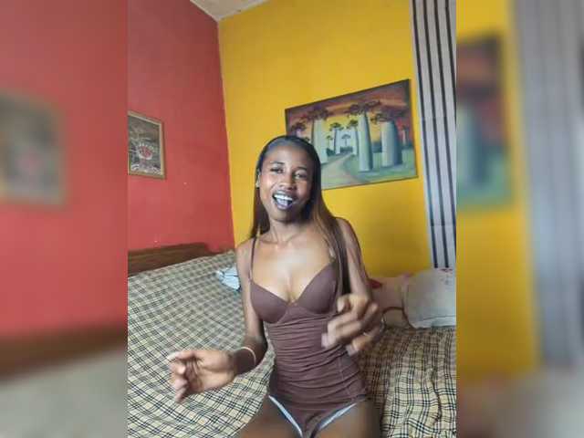 Nathascha live cam on BongaCams