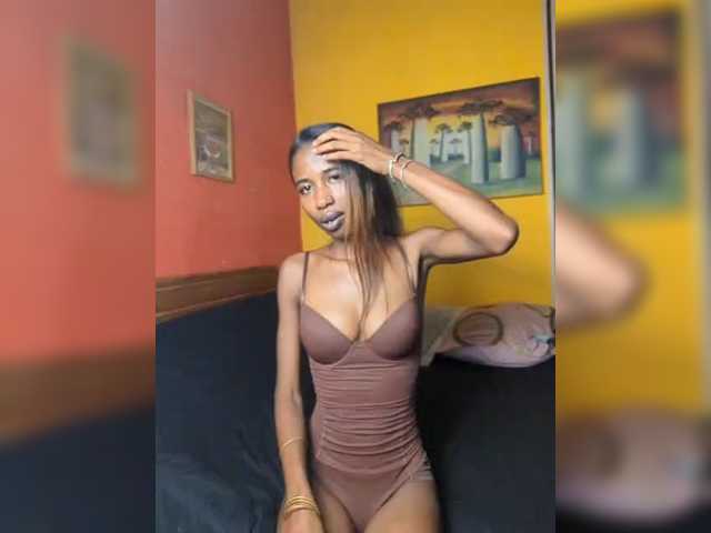 Nathascha live cam on BongaCams