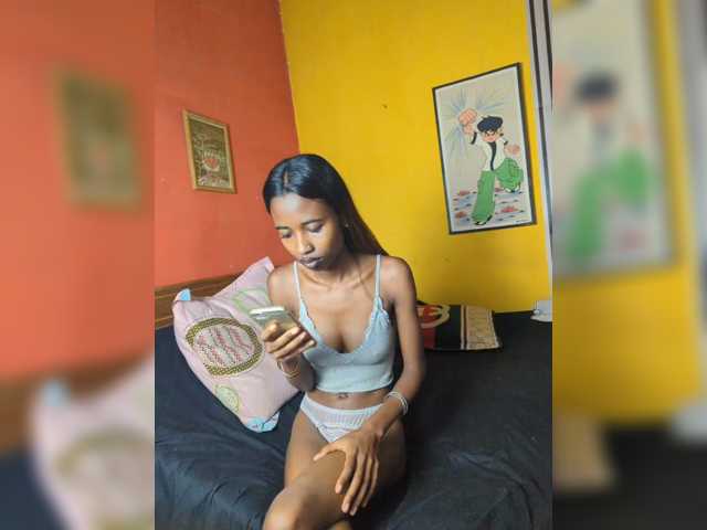 NATHALIEE live cam on BongaCams