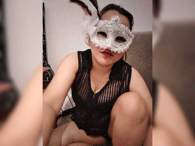 AsianMhiendy live cam on BongaCams