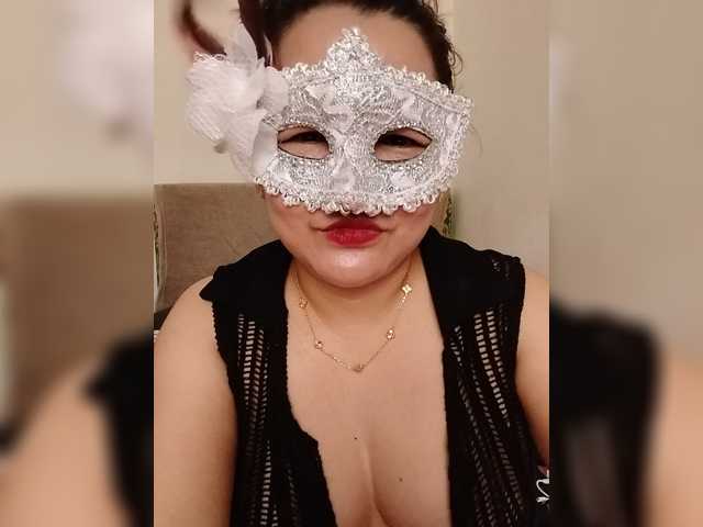 AsianMhiendy live cam on BongaCams