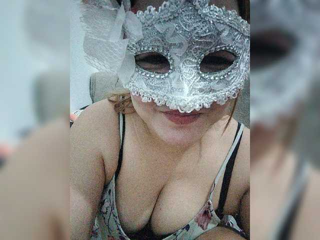 AsianMhiendy webcam