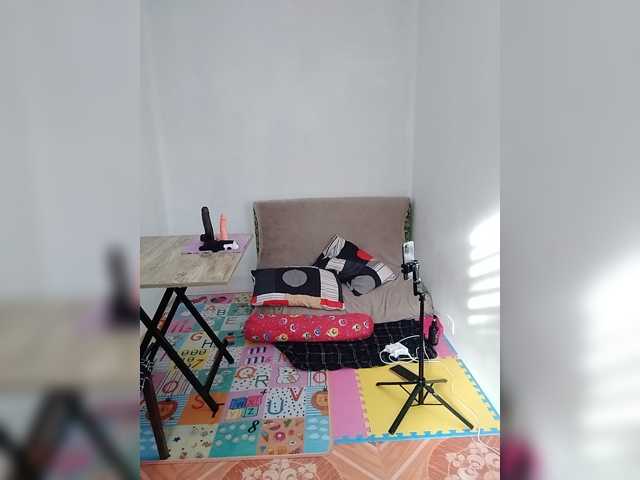 AsianMhiendy live cam on BongaCams
