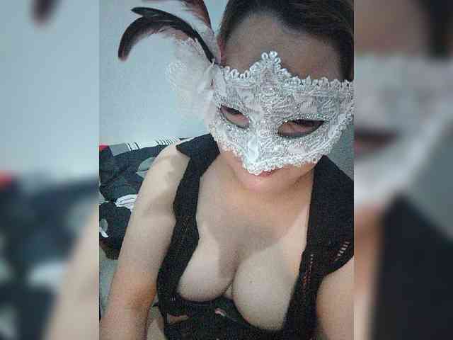 AsianMhiendy webcam