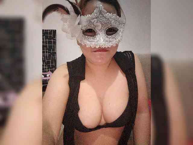 AsianMhiendy webcam