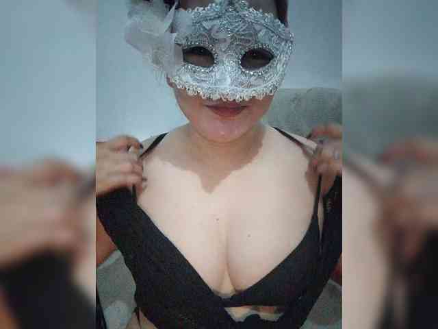 AsianMhiendy webcam