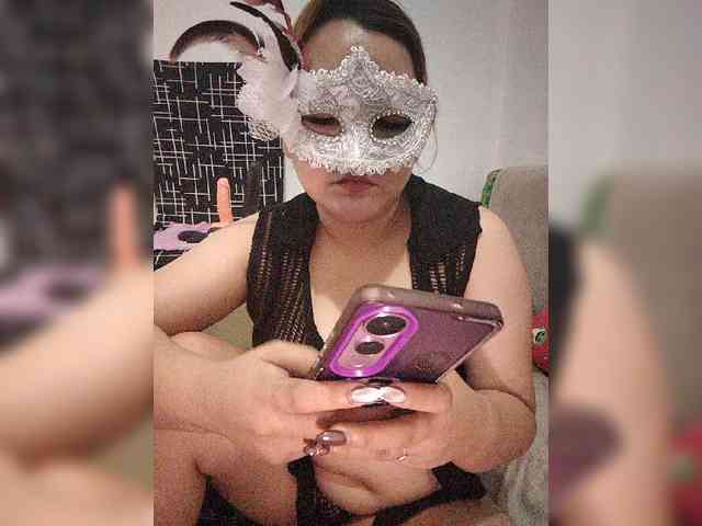 AsianMhiendy webcam