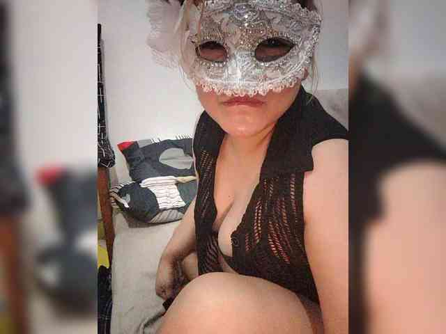 AsianMhiendy webcam
