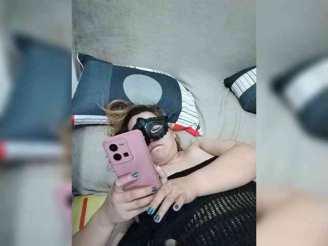 AsianMhiendy webcam