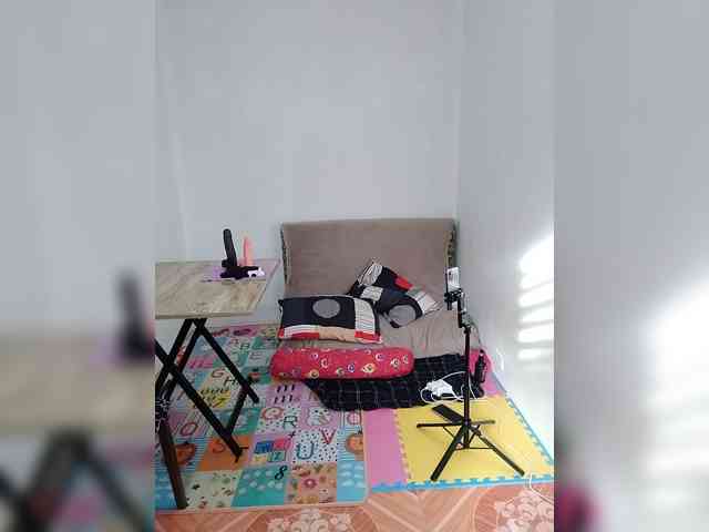 AsianMhiendy webcam