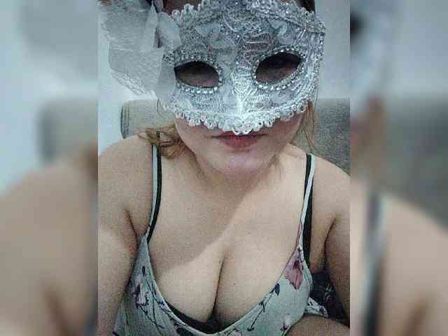 AsianMhiendy webcam
