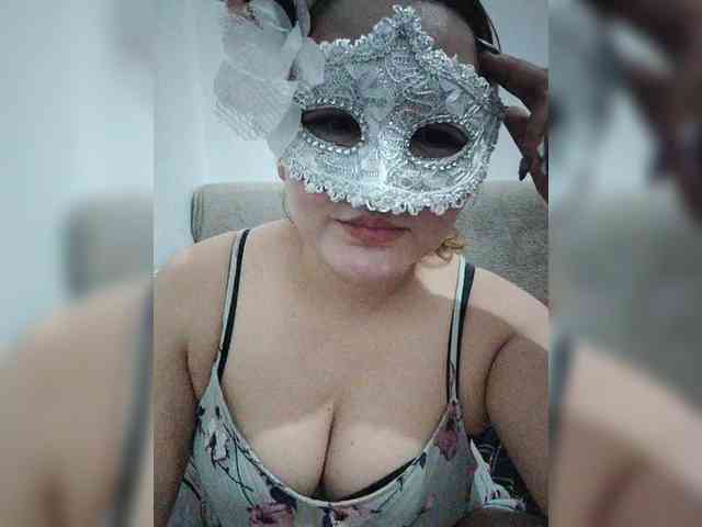 AsianMhiendy webcam