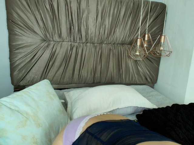 FresaMystic live cam on BongaCams