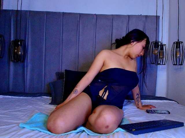 FresaMystic live cam on BongaCams