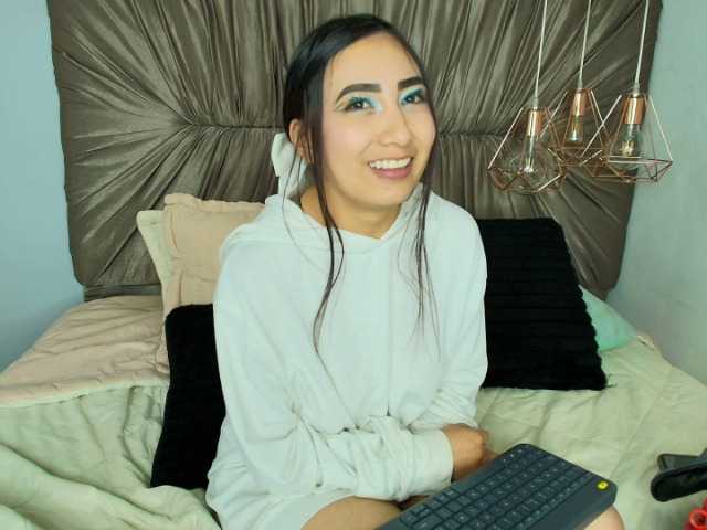 FresaMystic live cam on BongaCams
