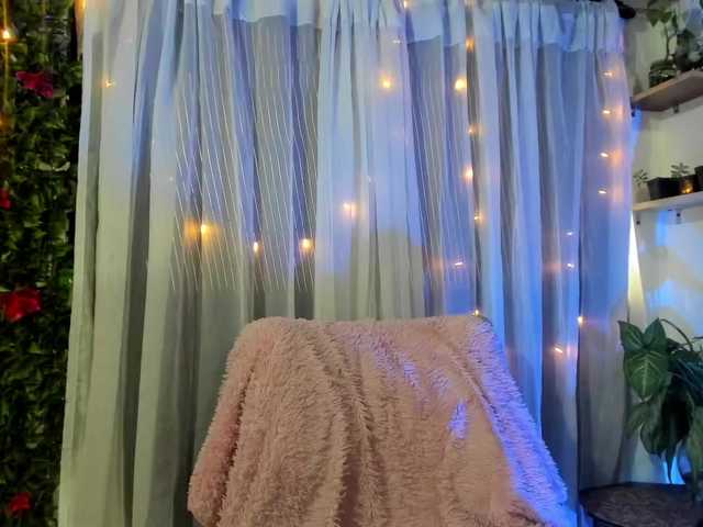 Maka-Isabel live cam on BongaCams