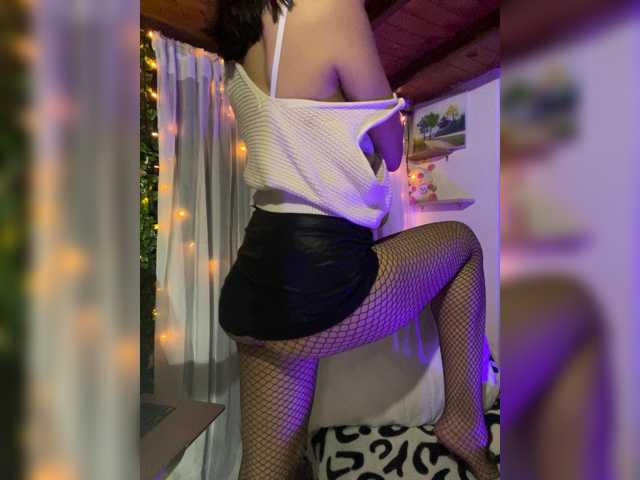 Maka-Isabel live cam on BongaCams
