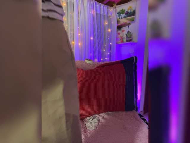 Maka-Isabel live cam on BongaCams