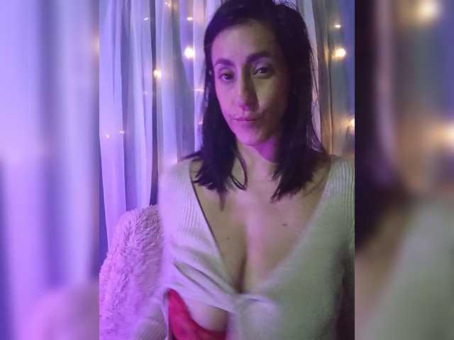Maka-Isabel live cam on BongaCams