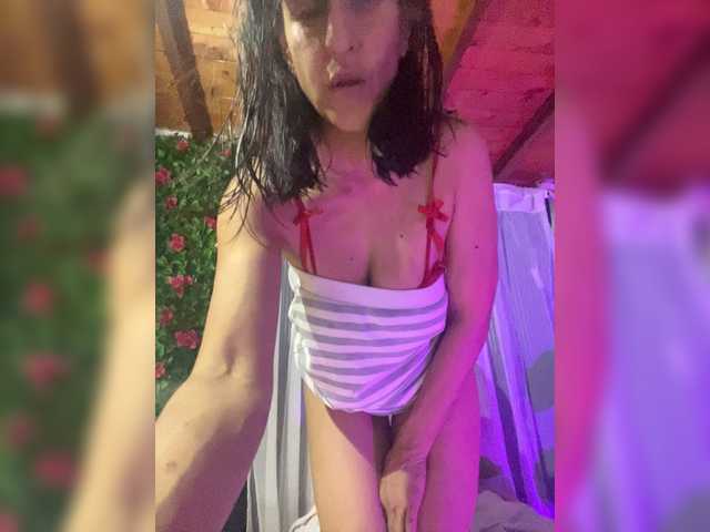 Maka-Isabel live cam on BongaCams