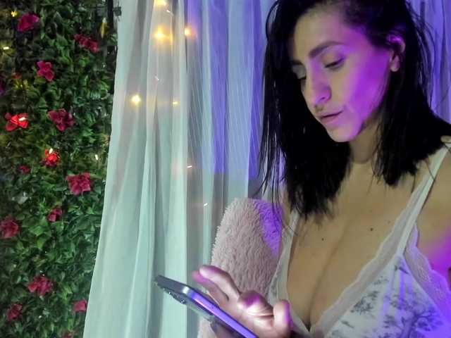 Maka-Isabel live cam preview