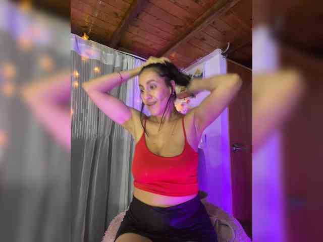 Modelo: Maka-Isabel