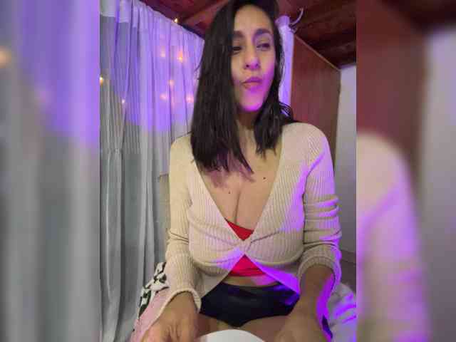 Modelo: Maka-Isabel