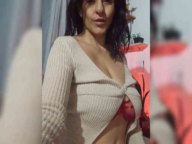 Modelo: Maka-Isabel