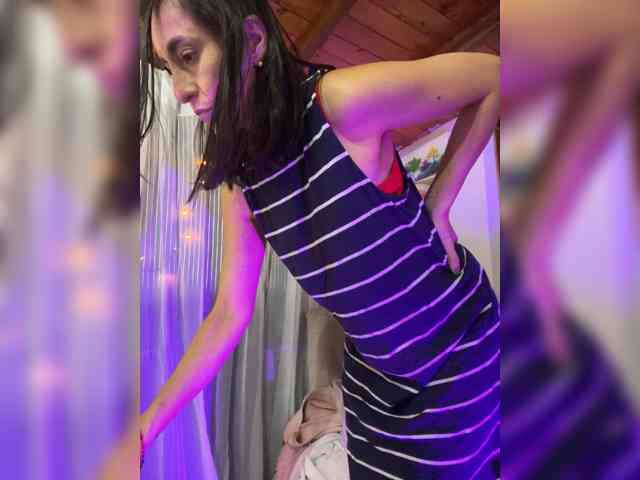 Modelo: Maka-Isabel