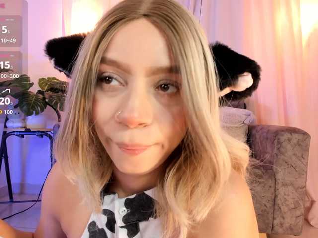 NaughtyRosie live cam on BongaCams