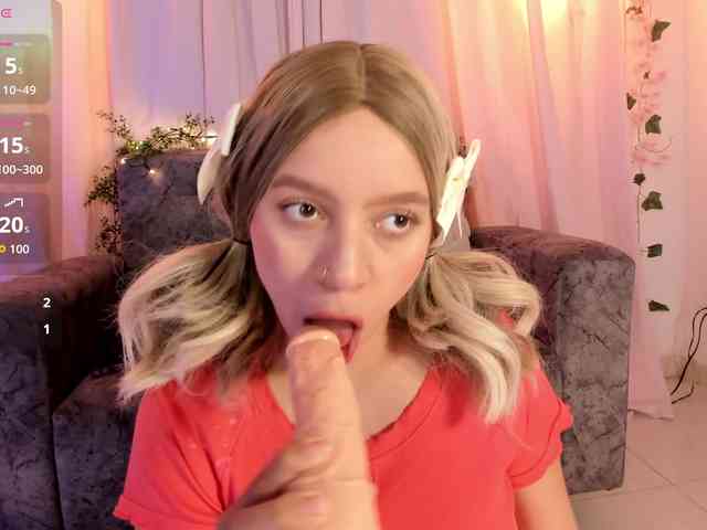 NaughtyRosie webcam