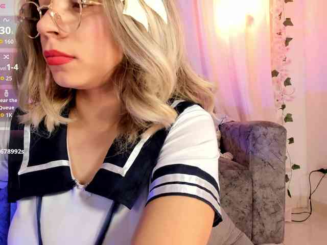 NaughtyRosie webcam
