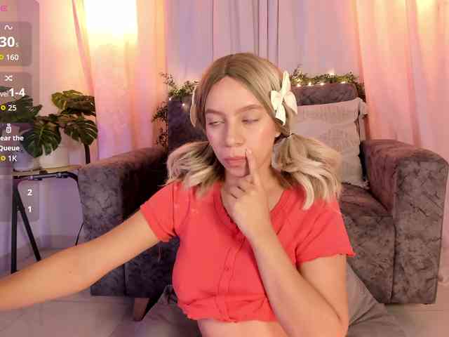 NaughtyRosie webcam