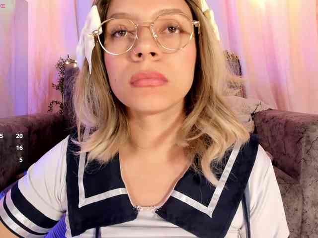NaughtyRosie webcam
