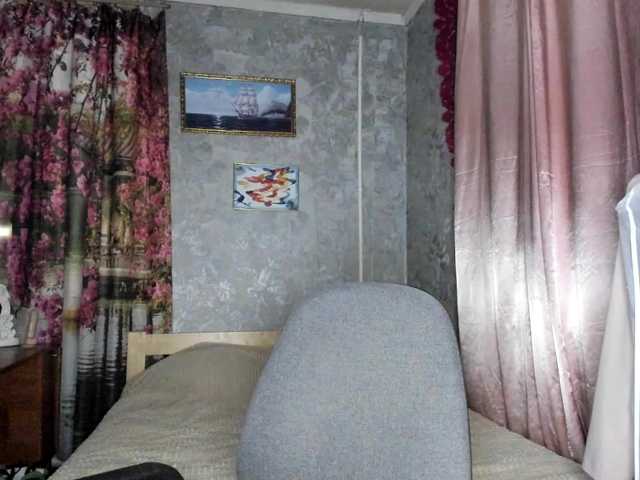 Elenochka live cam on BongaCams