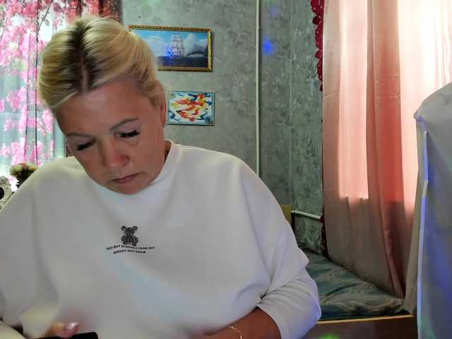 Elenochka live cam preview