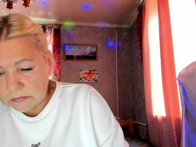 Elenochka live cam preview