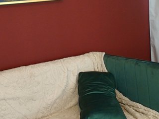 Jessy-Milff Porn Show