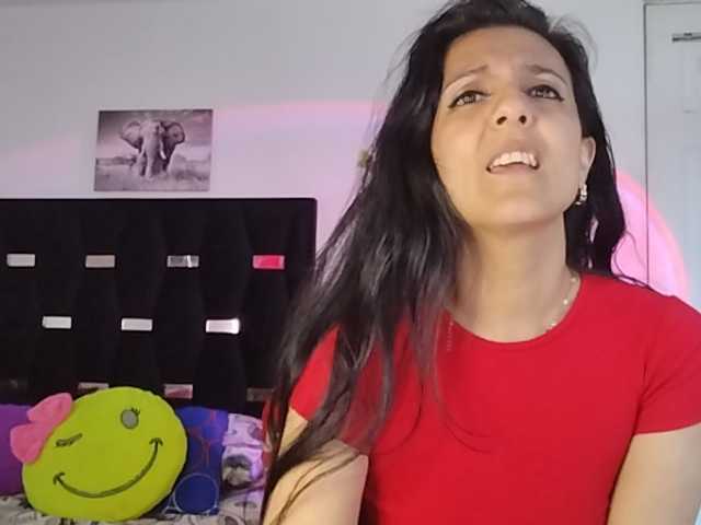 Basmajade888 live cam on BongaCams
