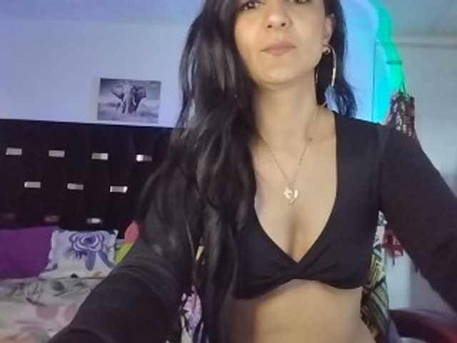 Basmajade888 live cam on BongaCams