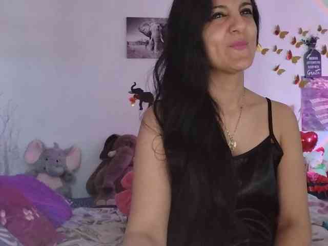Basmajade888 webcam