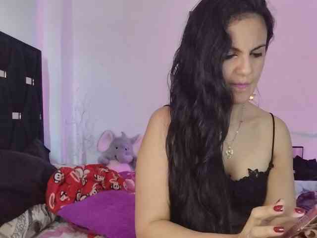 Basmajade888 webcam
