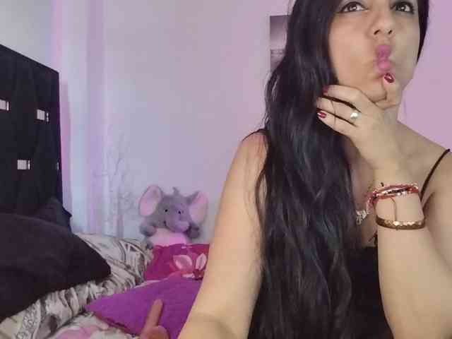 Basmajade888 webcam