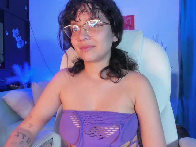 Giratt-Melissa live cam on BongaCams