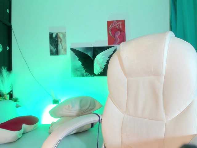 Giratt-Melissa live cam on BongaCams