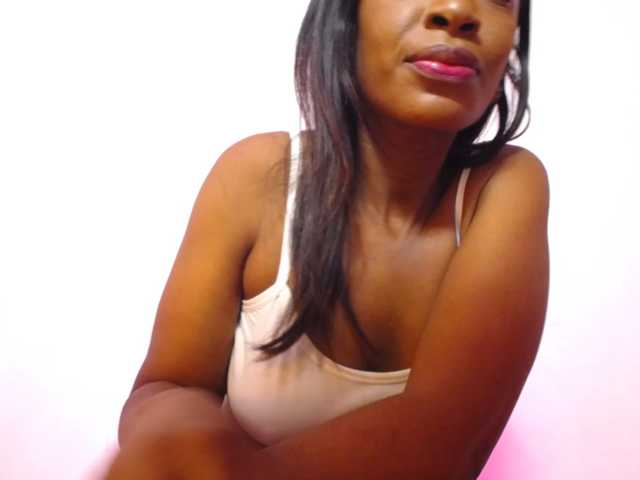 naughtysensual, en directo ahora en BongaCams